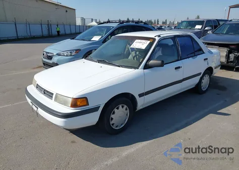 1993 Mazda Protege Dx z USA, uszkodzony, nr VIN JM1BG224XP0598155
